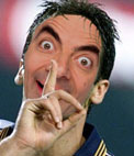 In this photomontage, put a face to Raul, Real Madrid, commanding silence the public