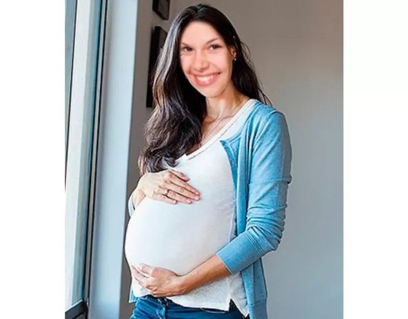 Photomontage of pregnant woman to do online ..