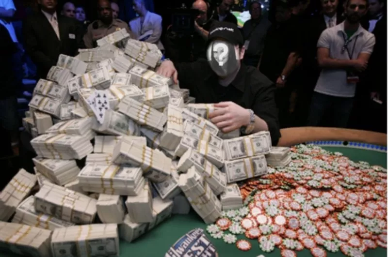 Photomontage of a winner of one million dollars playing..