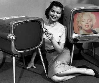 Photomontage in which you will leave in an old television.